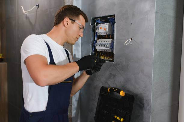 Best Commercial Electrician Services  in Brownsville, FL